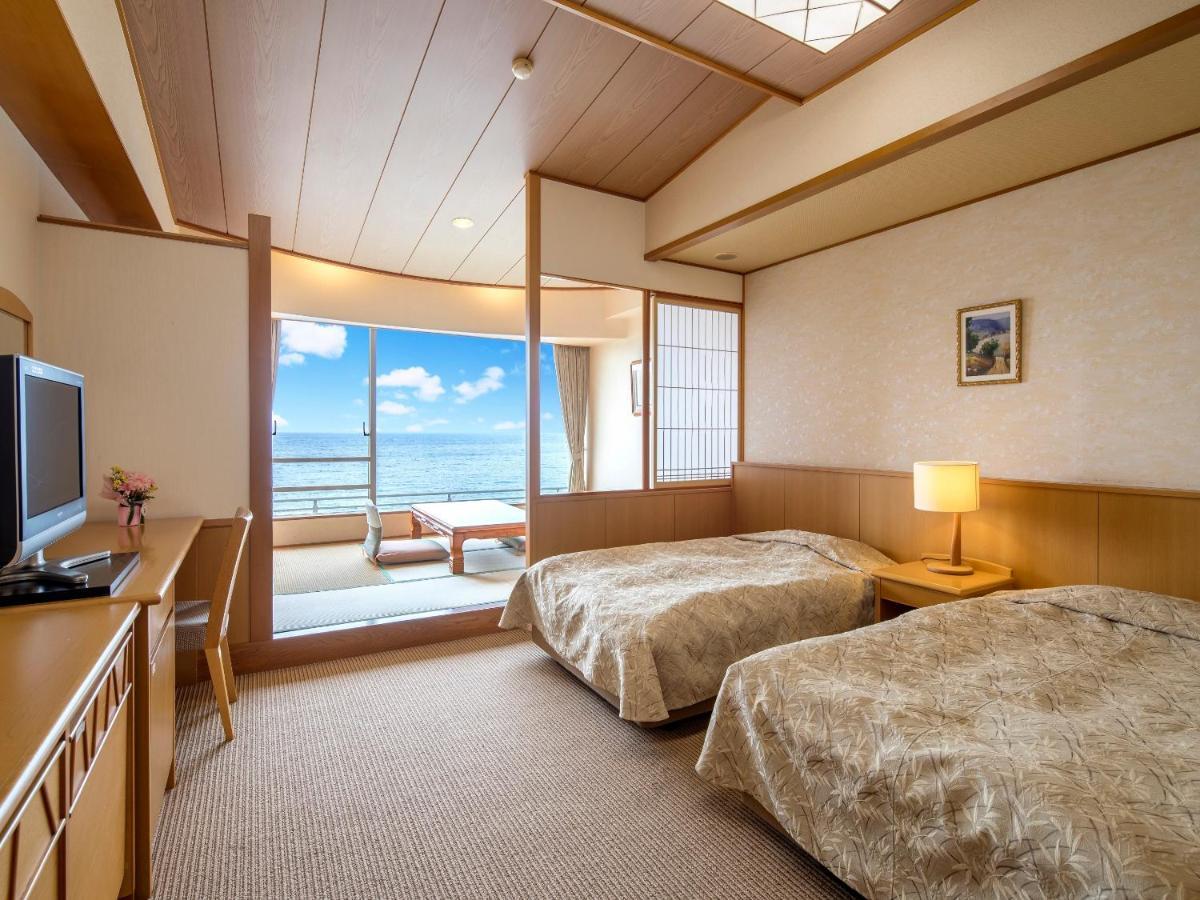 Ryokan Mikazuki Sea-park Katsuura 4*