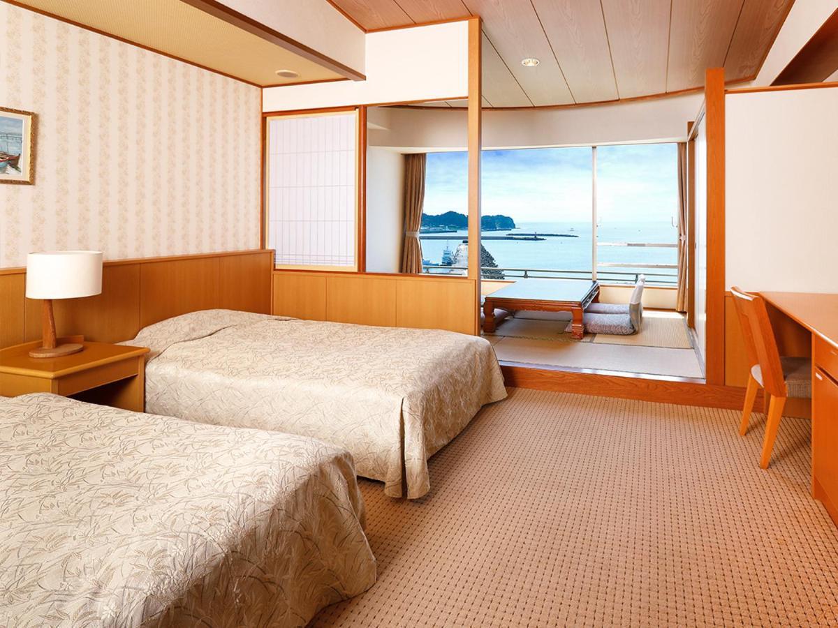 Mikazuki Sea-park Katsuura 4*